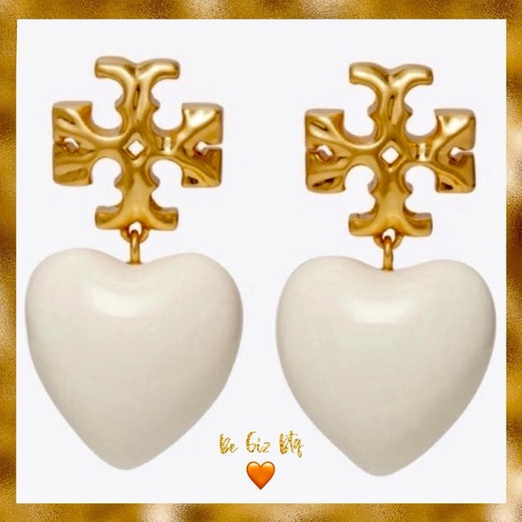 🆕 Tory Burch Roxanne Gold-Tone & Resin Heart Earrings In Ivory White - Picture 2 of 11